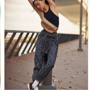 Anthropologie Joggers Varley Beckett Pants Size Small